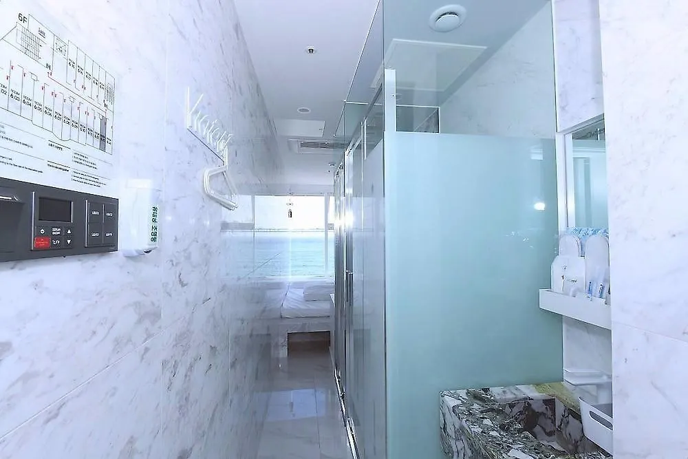 Hotel 1 부산광역시 2*,